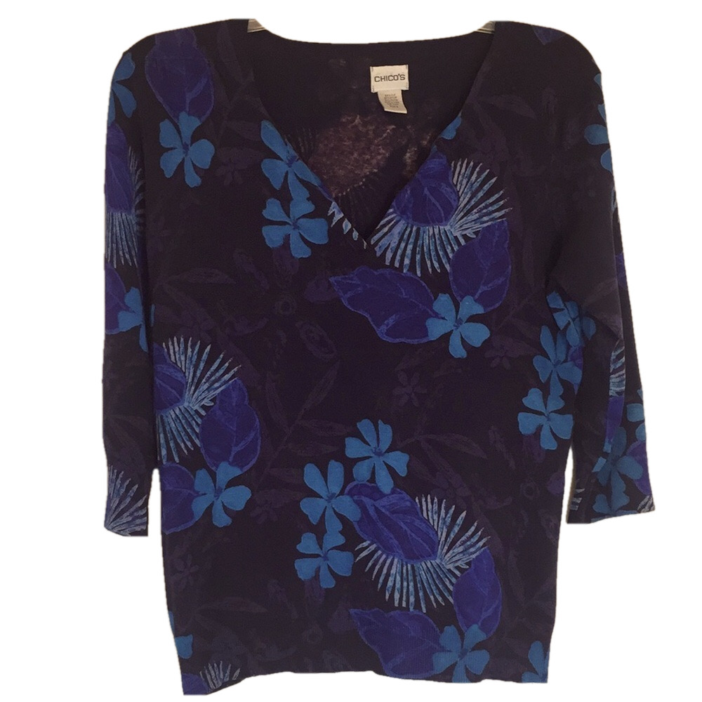 CHICO’S Sz 2 SILK BLEND Pit to Pit 20 1/2"  Floral Blue pullover Soft Preworn
